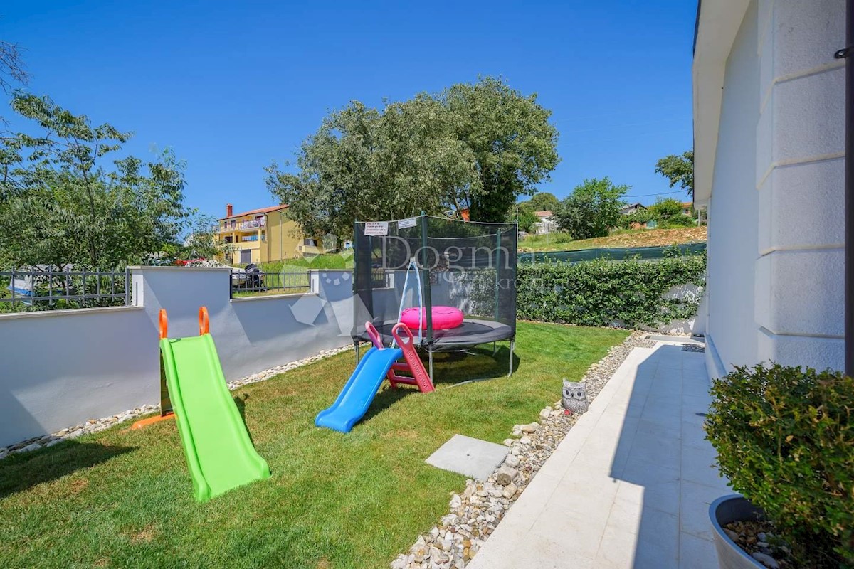 House For sale - ISTARSKA NOVIGRAD