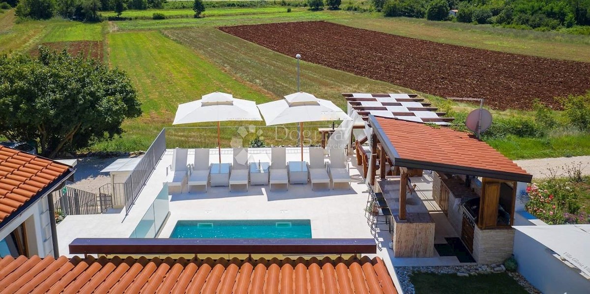 House For sale - ISTARSKA NOVIGRAD