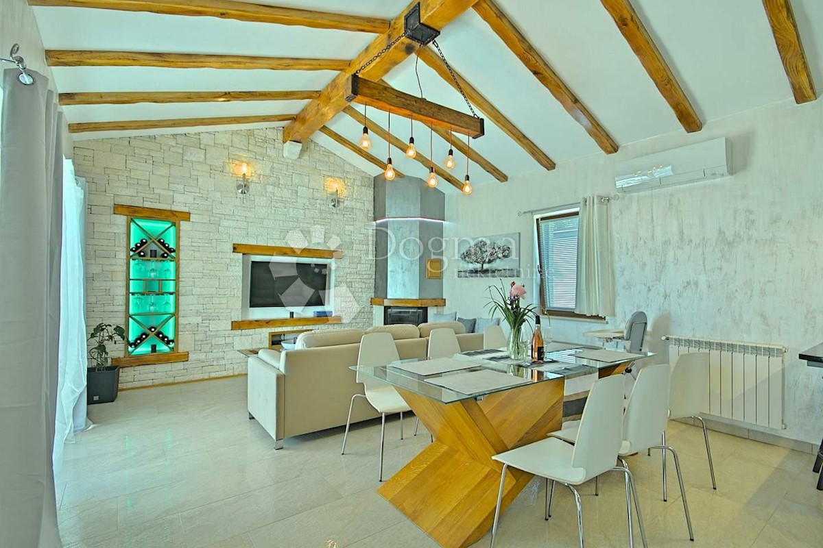 House For sale - ISTARSKA NOVIGRAD