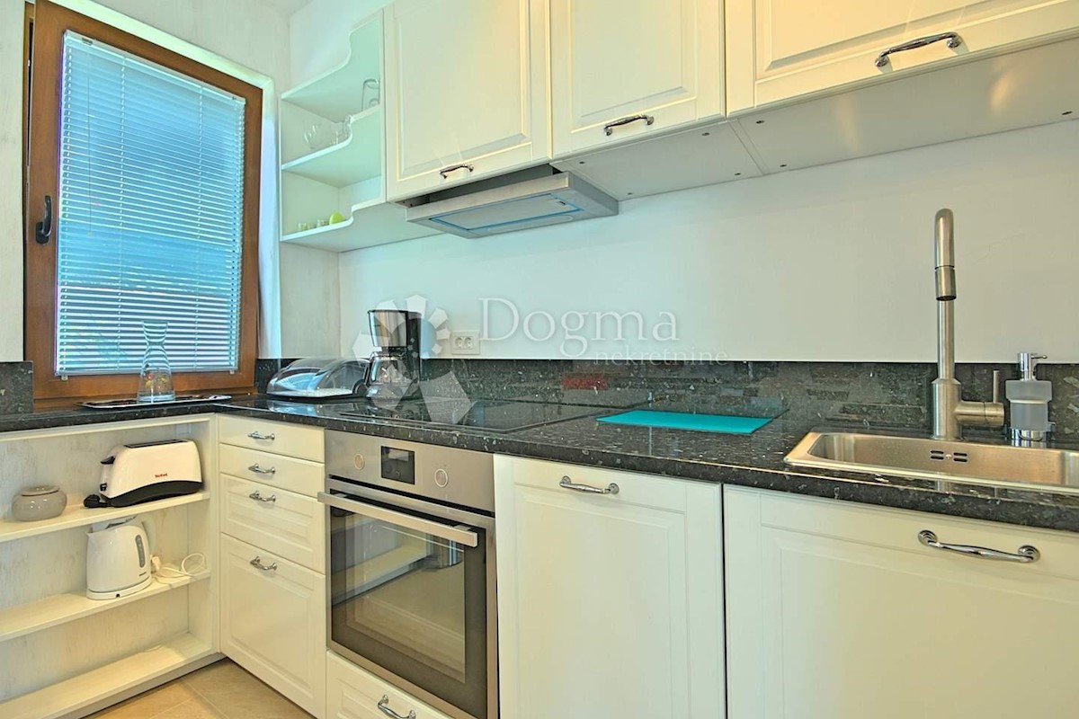 House For sale - ISTARSKA NOVIGRAD
