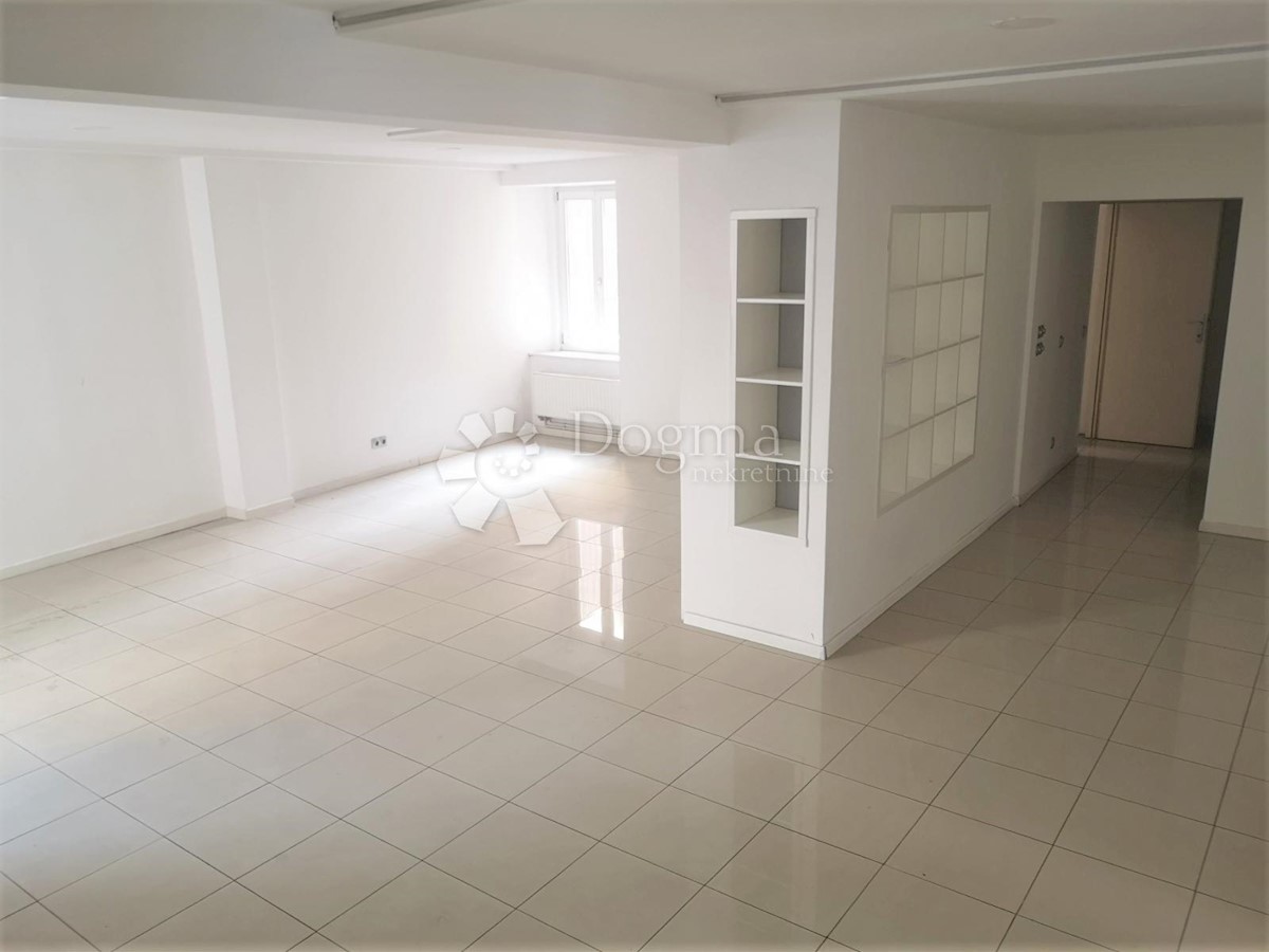 Business premises For rent
