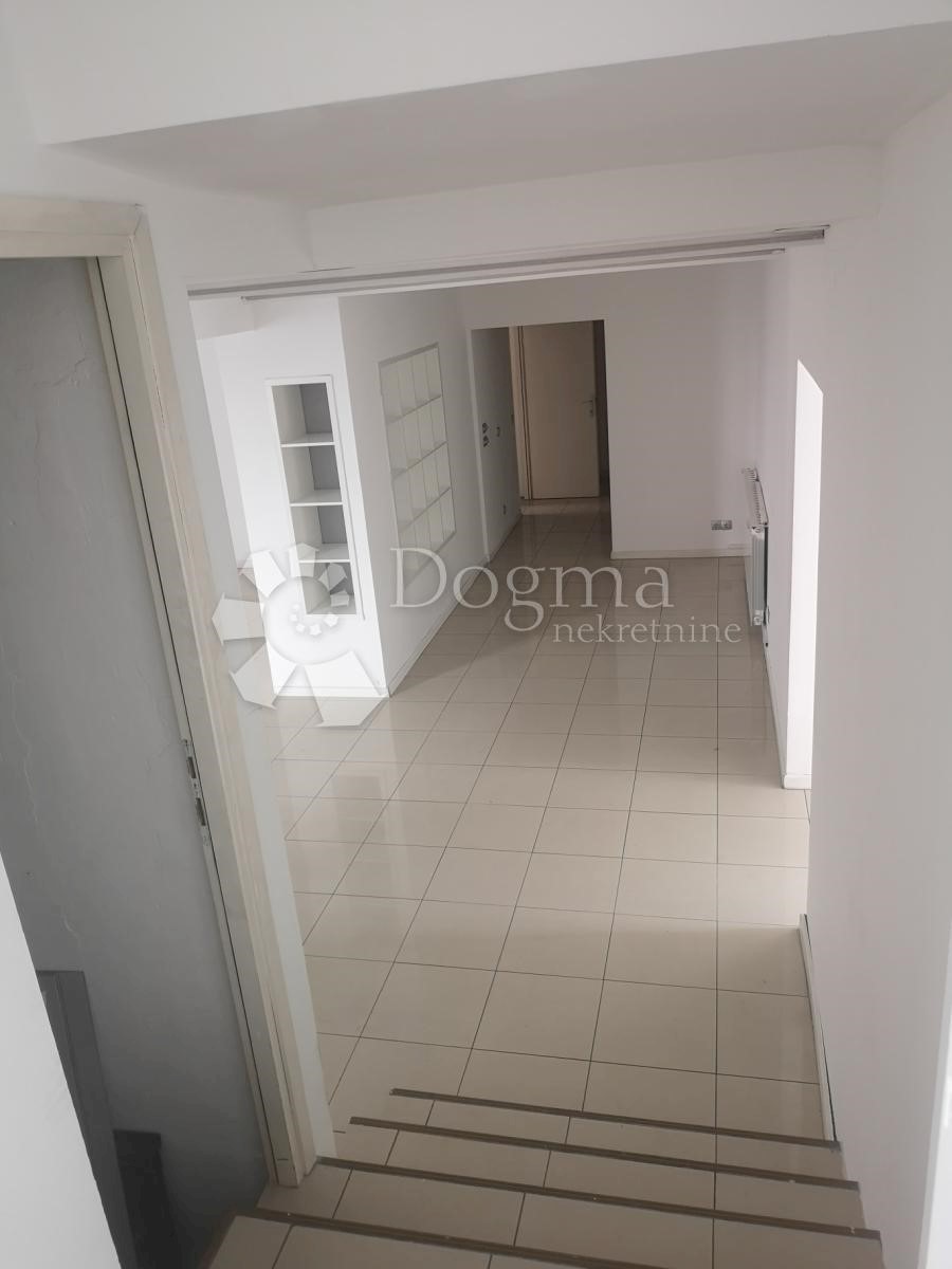Business premises For rent - PRIMORSKO-GORANSKA  RIJEKA 
