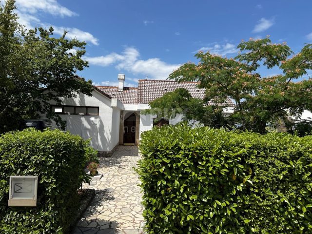 Haus Zu verkaufen - Primorsko-goranska Krk - foto 2/2