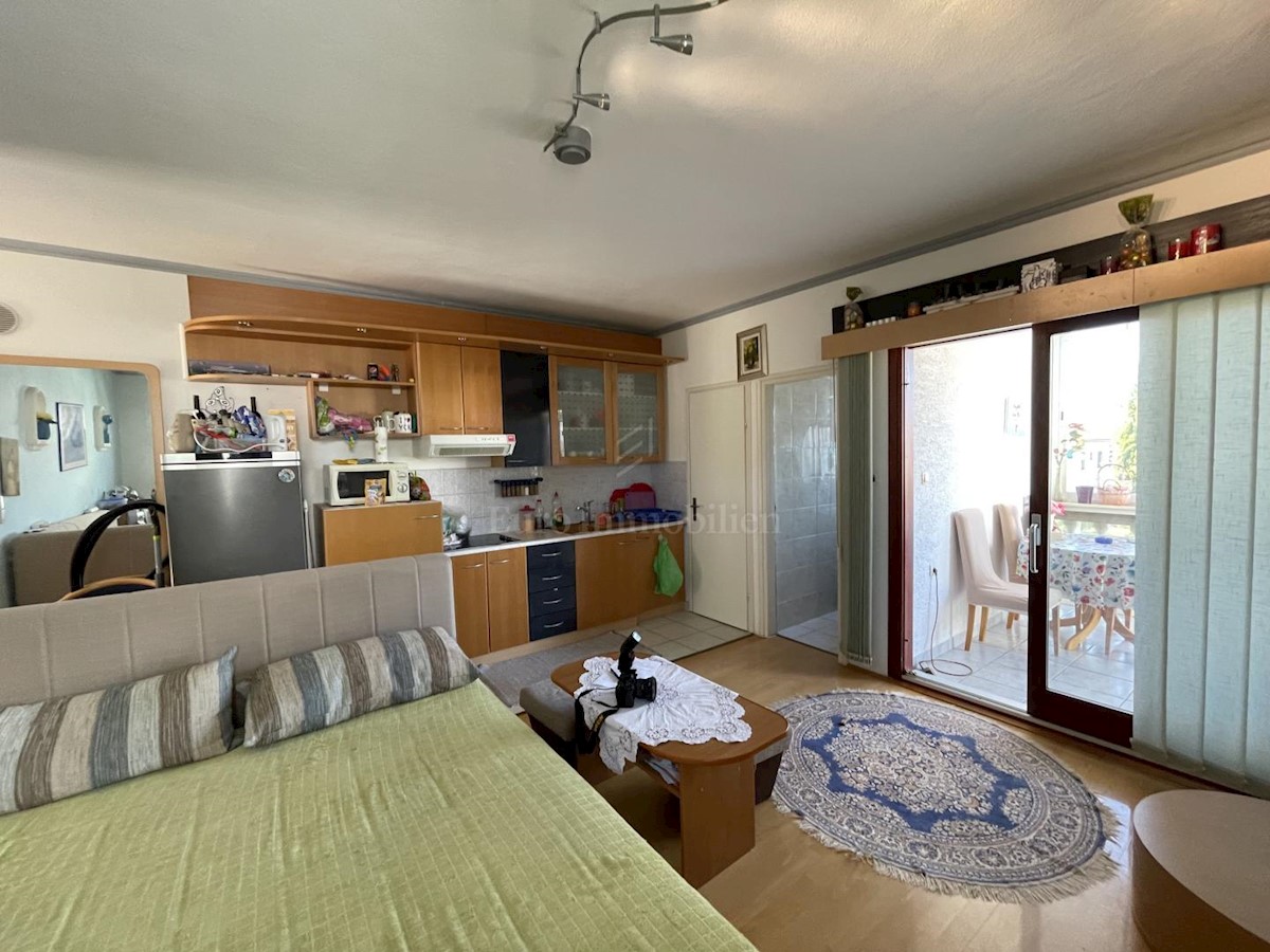 Appartement À vendre - PRIMORSKO-GORANSKA  KRK 