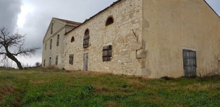 House for sale 1500 m² – Medulin