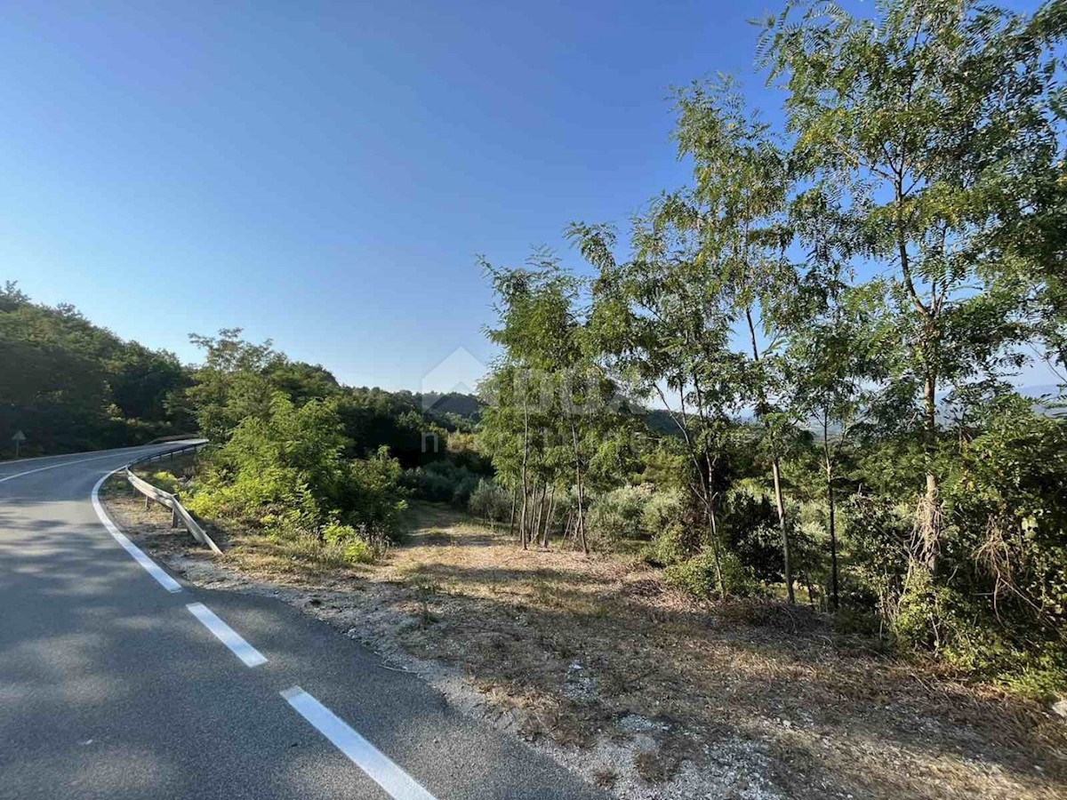 Parcela Naprodaj - ISTARSKA  Gračišće