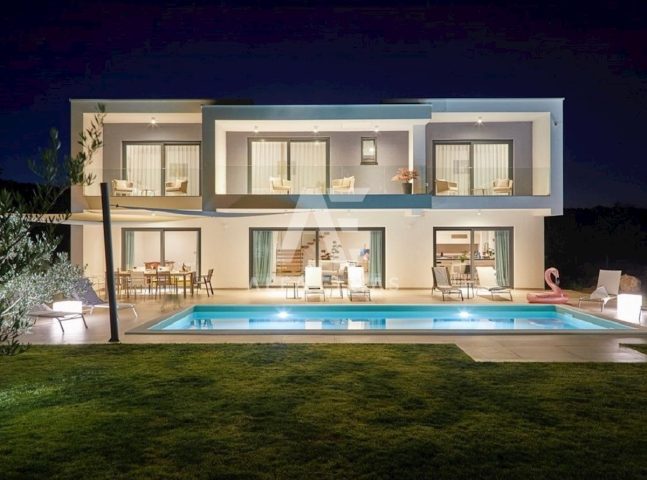 Casa in vendita 293 m² – Krk