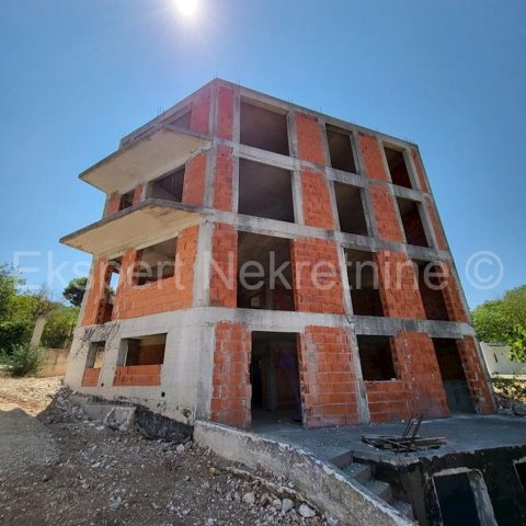 House for sale 498 m² – Arbanija