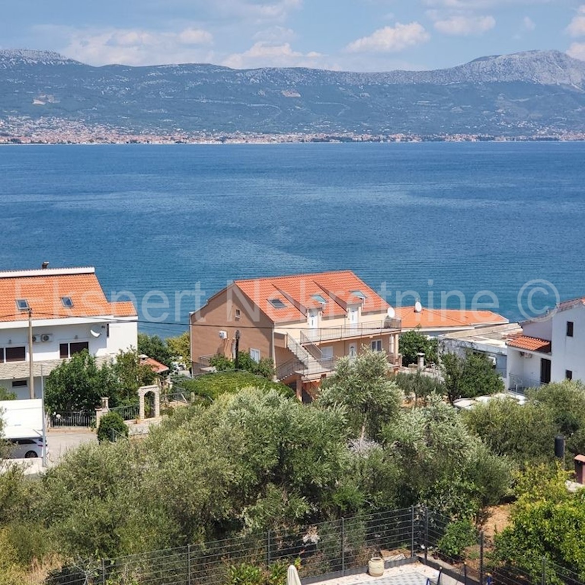 House For sale - SPLITSKO-DALMATINSKA  TROGIR 