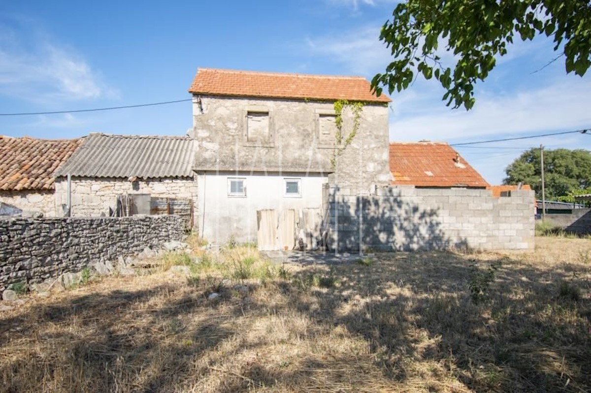 Kuća Na prodaju - ŠIBENSKO-KNINSKA  ŠIBENIK 