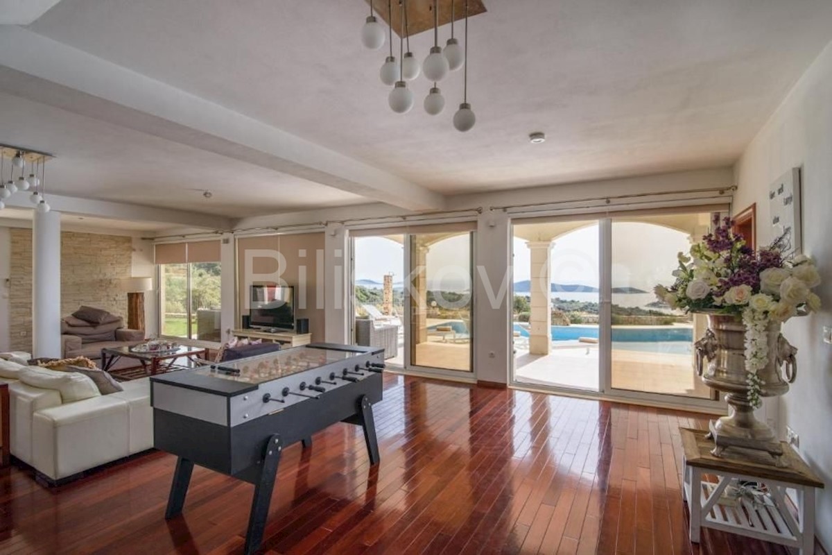 Casa In vendita - SPLITSKO-DALMATINSKA  MARINA 