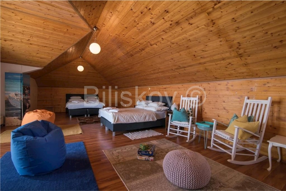 Casa In vendita - SPLITSKO-DALMATINSKA  MARINA 