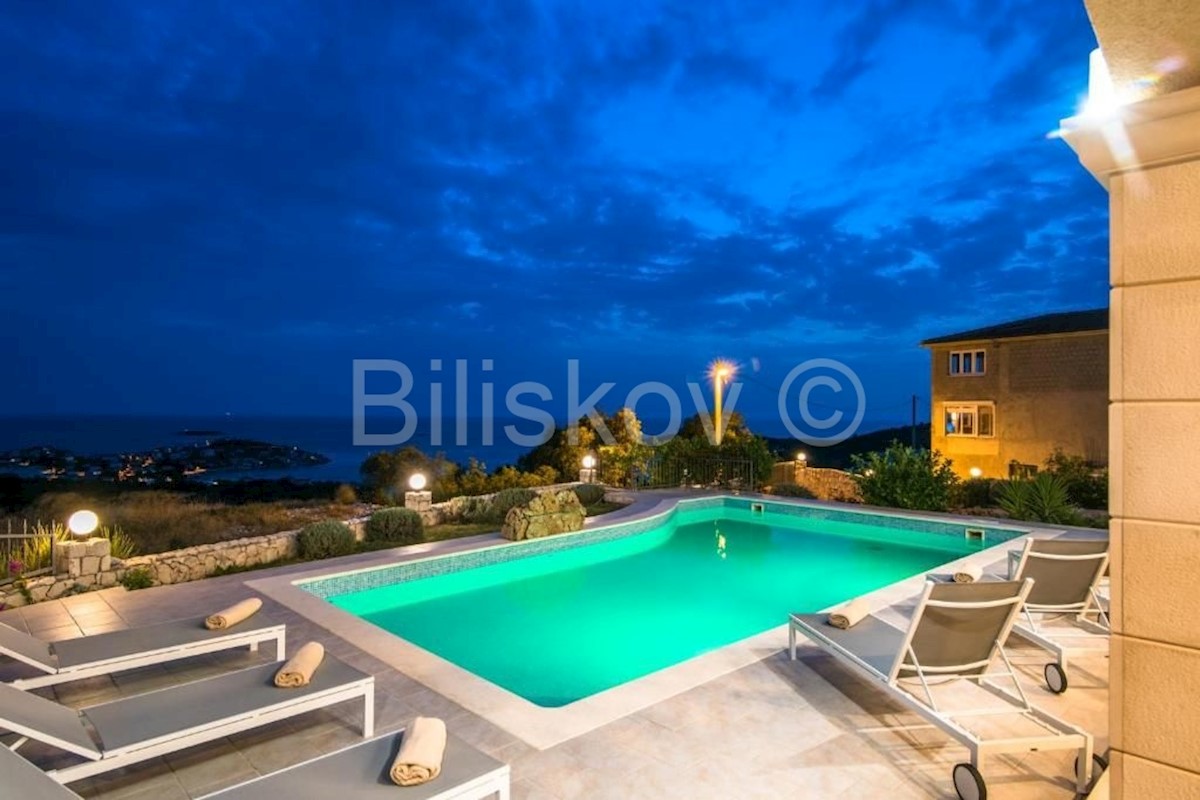 Casa In vendita - SPLITSKO-DALMATINSKA  MARINA 