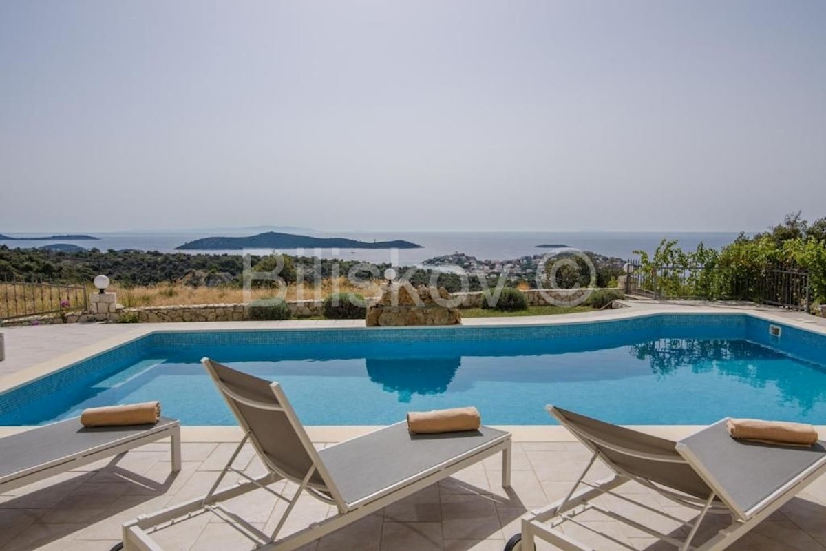 Casa In vendita - SPLITSKO-DALMATINSKA  MARINA 