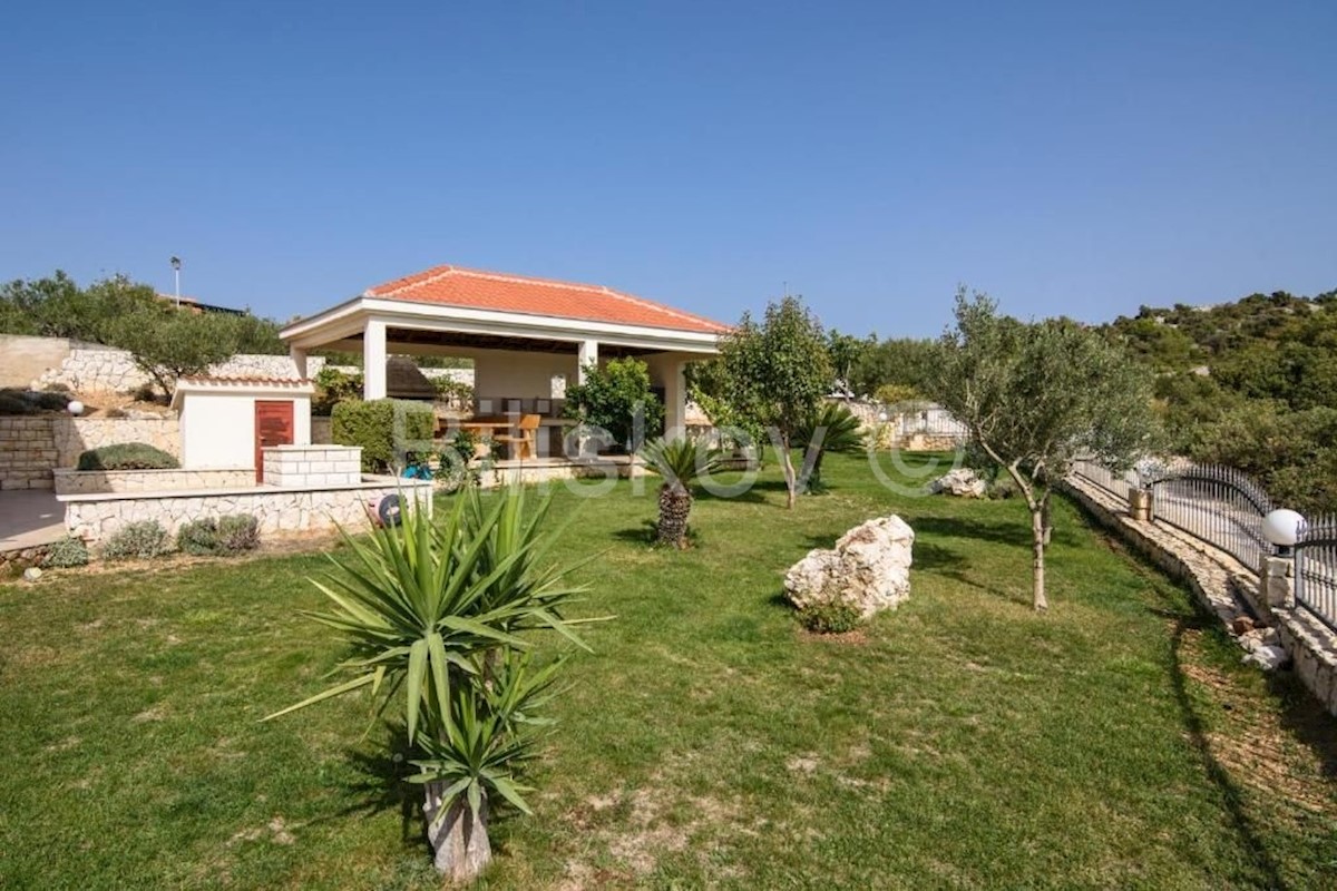 Casa In vendita - SPLITSKO-DALMATINSKA  MARINA 