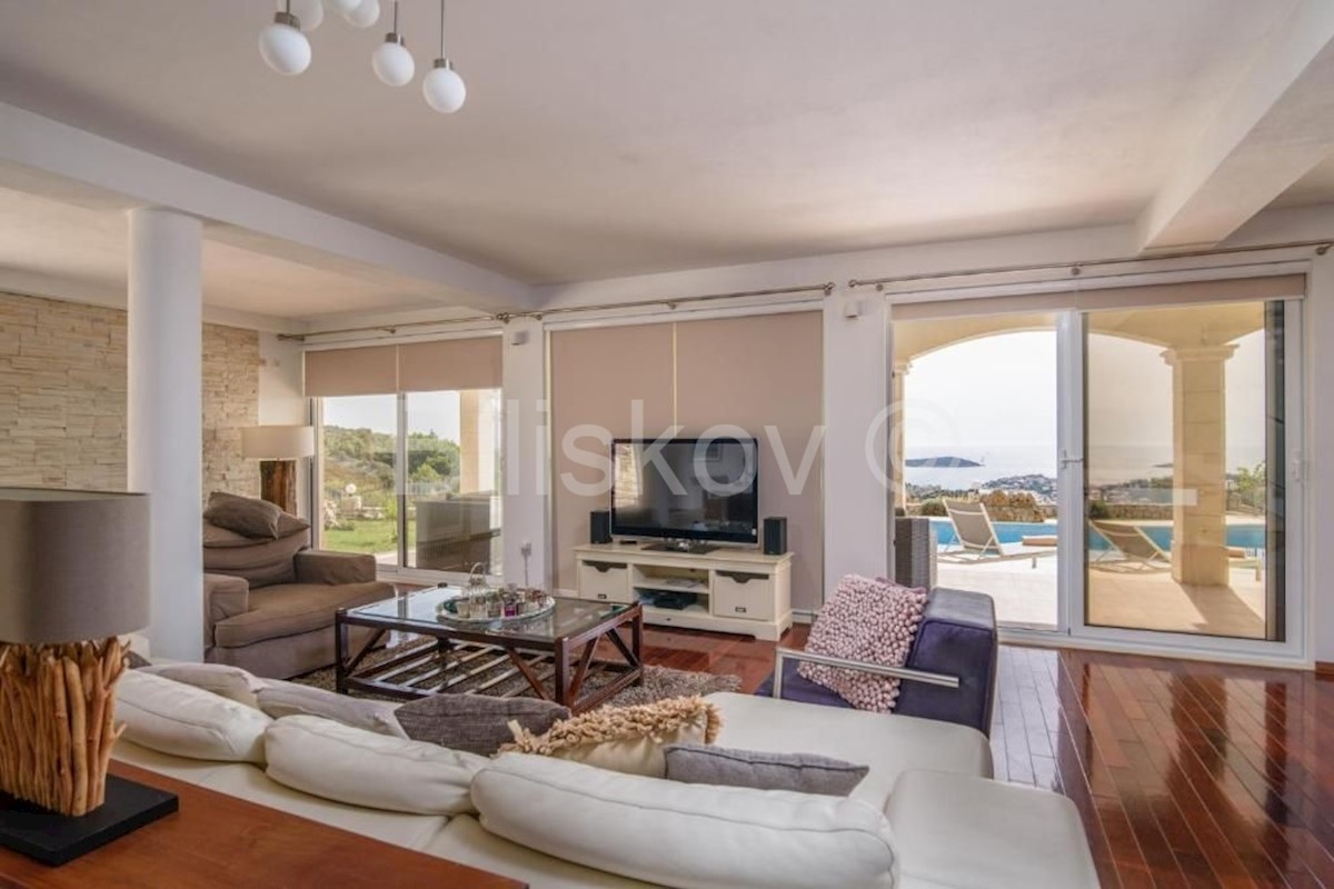 Casa In vendita - SPLITSKO-DALMATINSKA  MARINA 