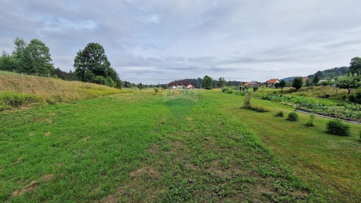 Działka Na sprzedaż RAVNA GORA