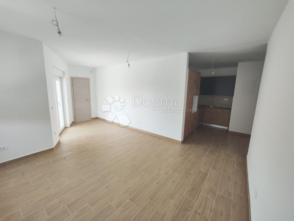 Apartmán Na predaj - ŠIBENSKO-KNINSKA  PRIMOŠTEN 