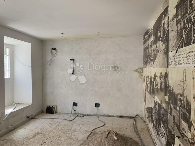 Commerciale in vendita 75 m² – Opatija