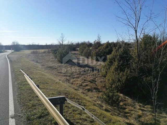 Działka na sprzedaż 40000 m² – Žminj