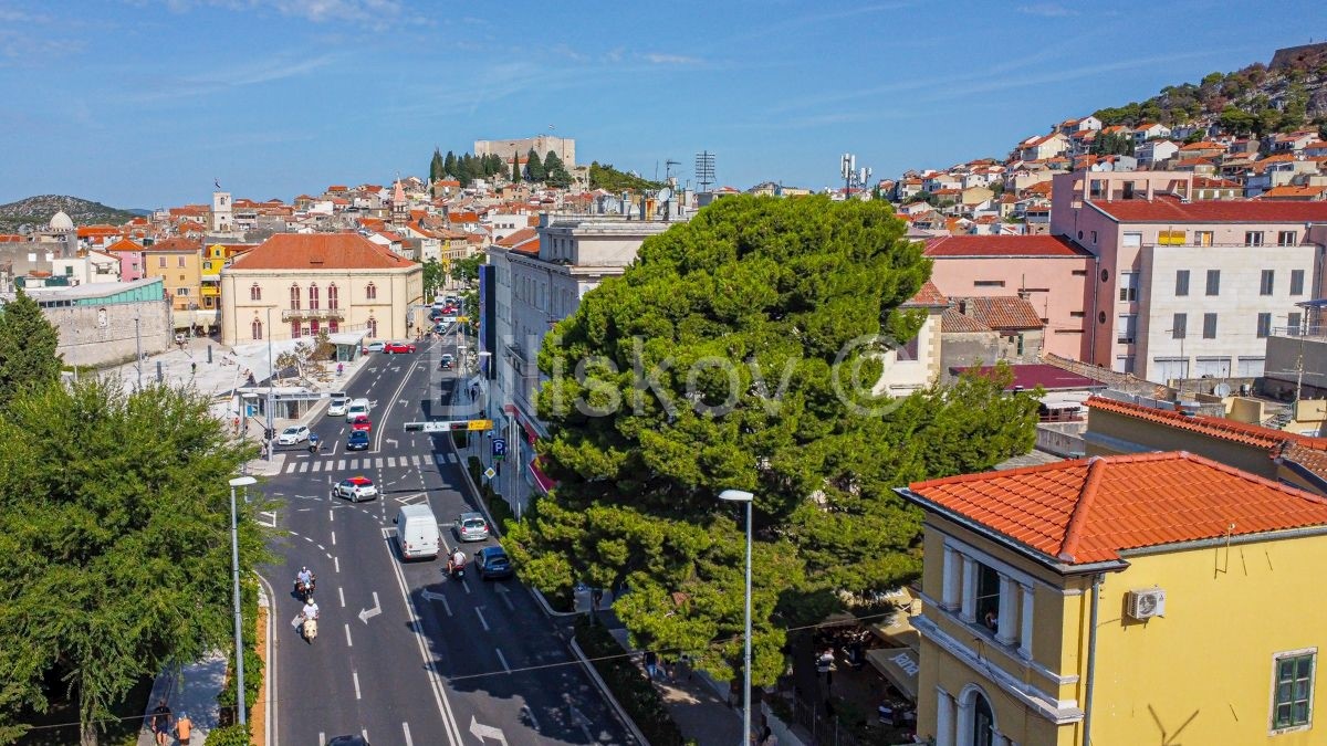 Kuća Za najam - ŠIBENSKO-KNINSKA  ŠIBENIK 