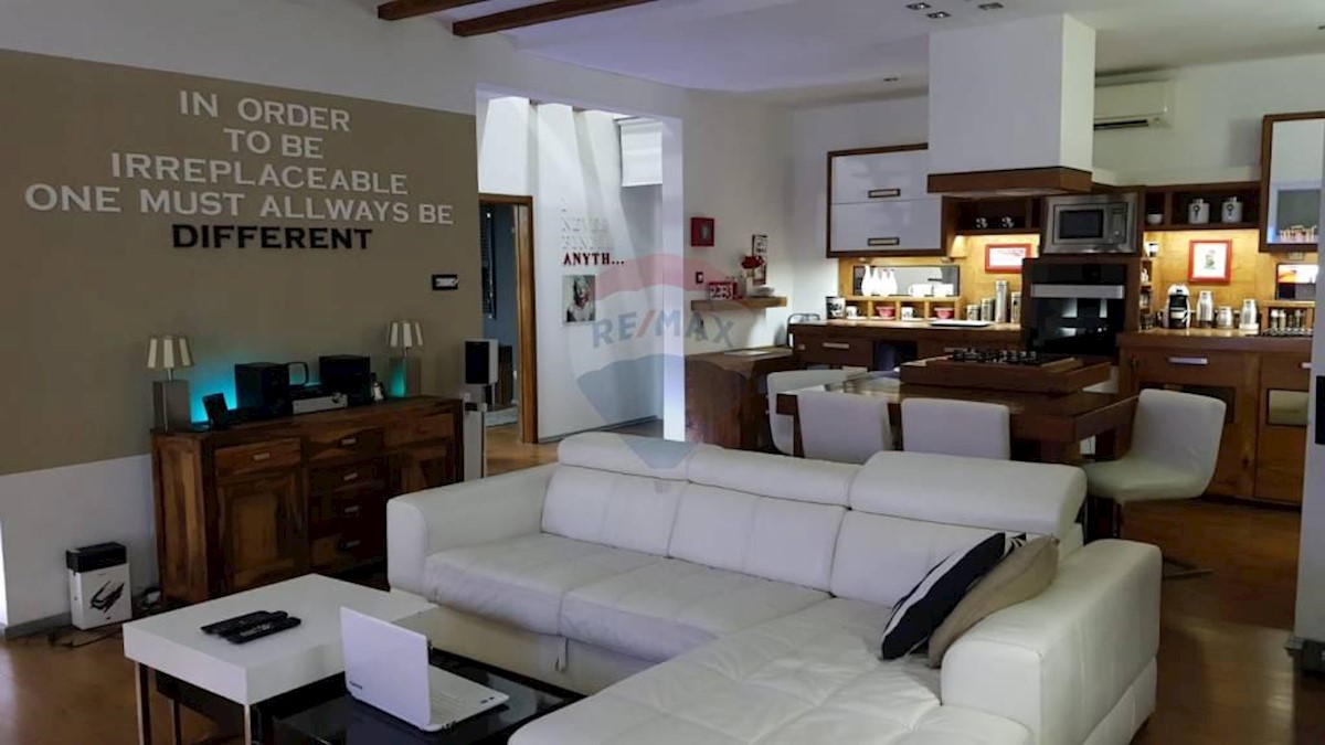 Apartmán Na prodej - PRIMORSKO-GORANSKA  RIJEKA 