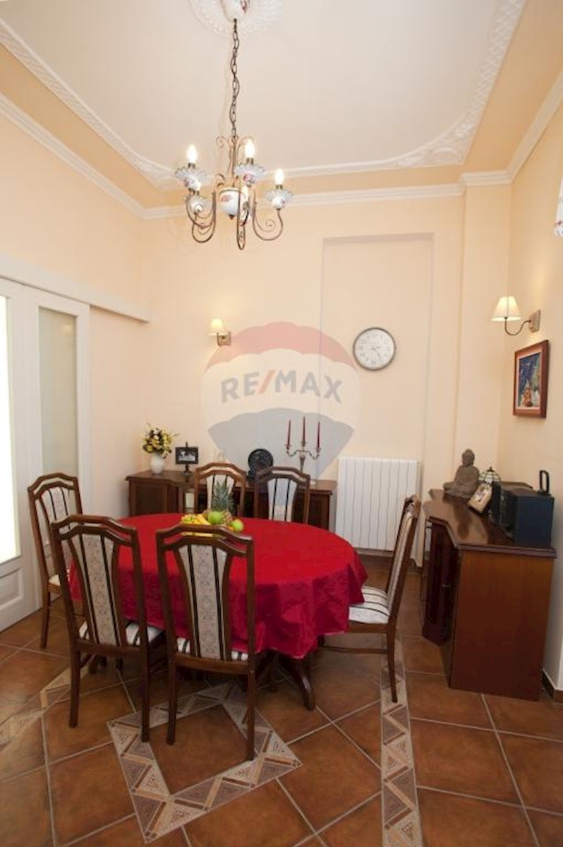 Flat For rent - PRIMORSKO-GORANSKA  RIJEKA 