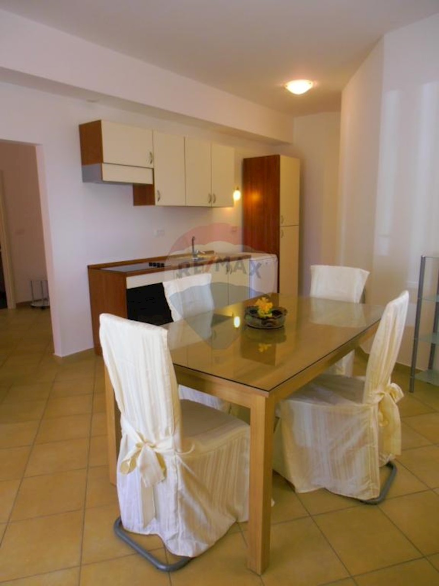 Flat For rent - PRIMORSKO-GORANSKA  RIJEKA 