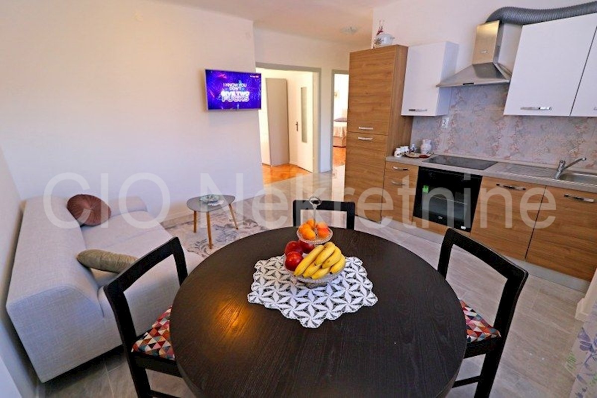 Flat For rent - SPLITSKO-DALMATINSKA  SPLIT 