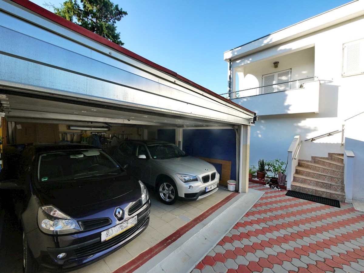 Haus Zu verkaufen - PRIMORSKO-GORANSKA  KRK 