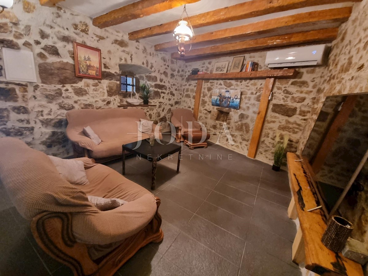 Kuća Na prodaju - PRIMORSKO-GORANSKA  VINODOLSKA OPĆINA 