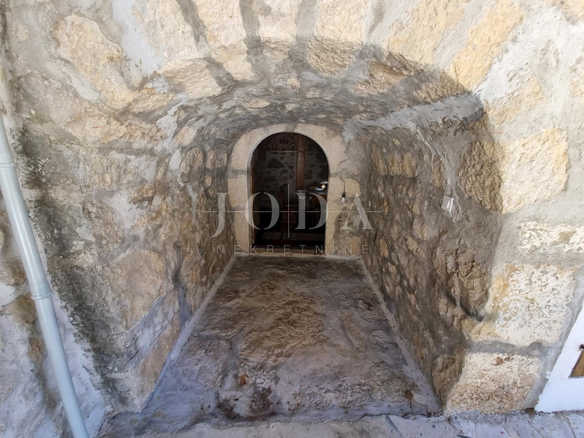 Kuća Na prodaju - PRIMORSKO-GORANSKA  VINODOLSKA OPĆINA 