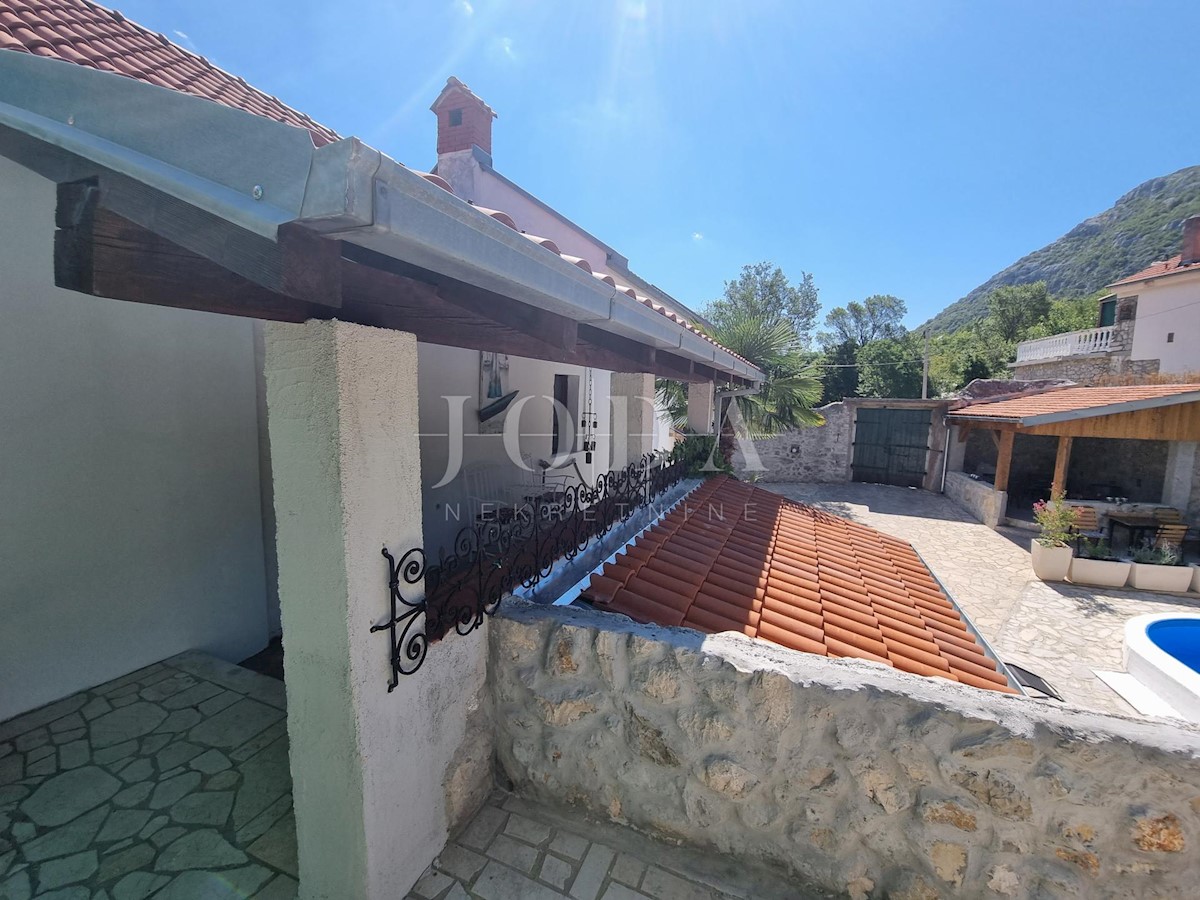 Kuća Na prodaju - PRIMORSKO-GORANSKA  VINODOLSKA OPĆINA 