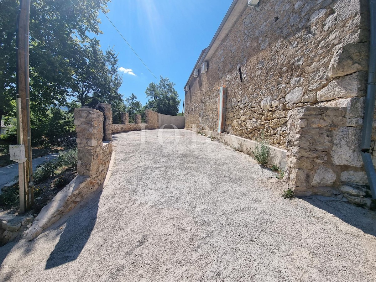 Kuća Na prodaju - PRIMORSKO-GORANSKA  VINODOLSKA OPĆINA 
