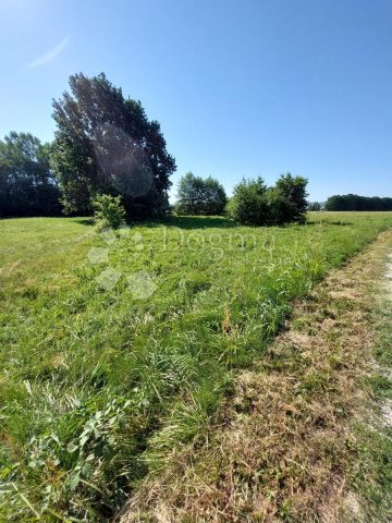 Zemljište na prodaju 3270 m² – Gornji Kućan