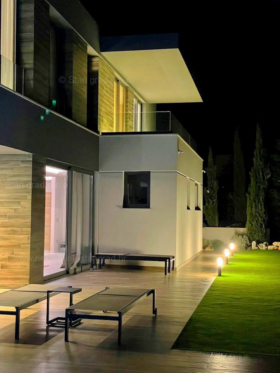 Casa In vendita - PRIMORSKO-GORANSKA  KRK 