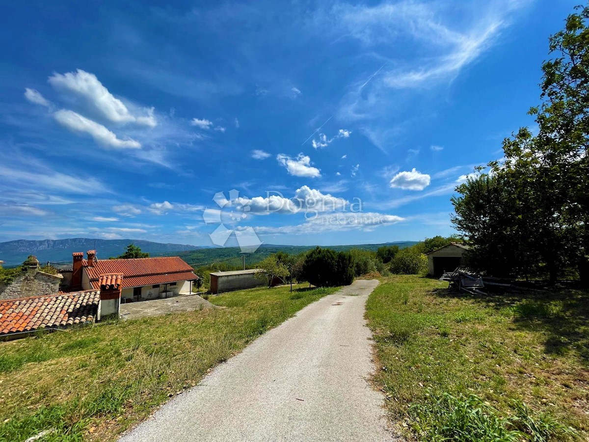 Hiša Na predaj - ISTARSKA  PIĆAN 