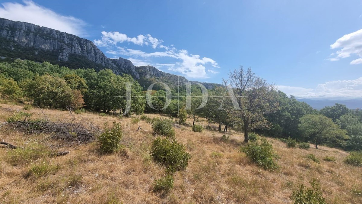 Zemljište Na prodaju - PRIMORSKO-GORANSKA  VINODOLSKA OPĆINA 