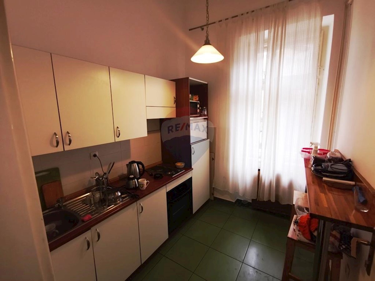 Flat For rent - PRIMORSKO-GORANSKA  RIJEKA 