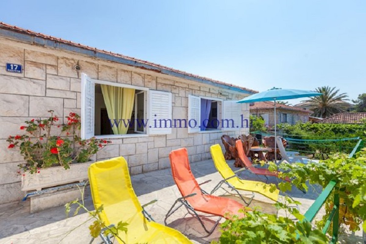 House For sale - SPLITSKO-DALMATINSKA BRAČ