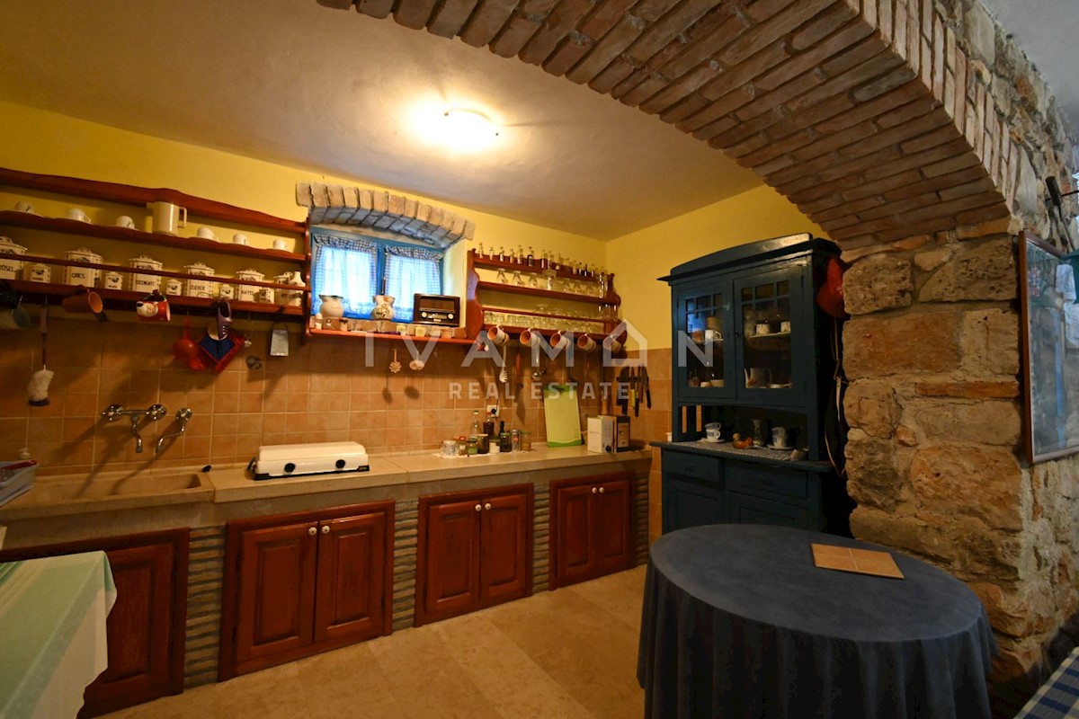Haus Zu verkaufen - ISTARSKA  POREČ 