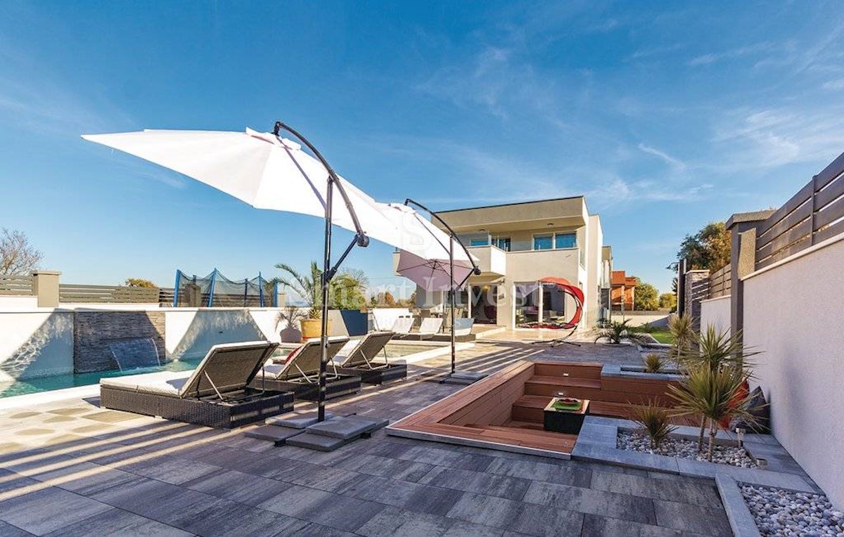 House For sale - ISTARSKA MEDULIN