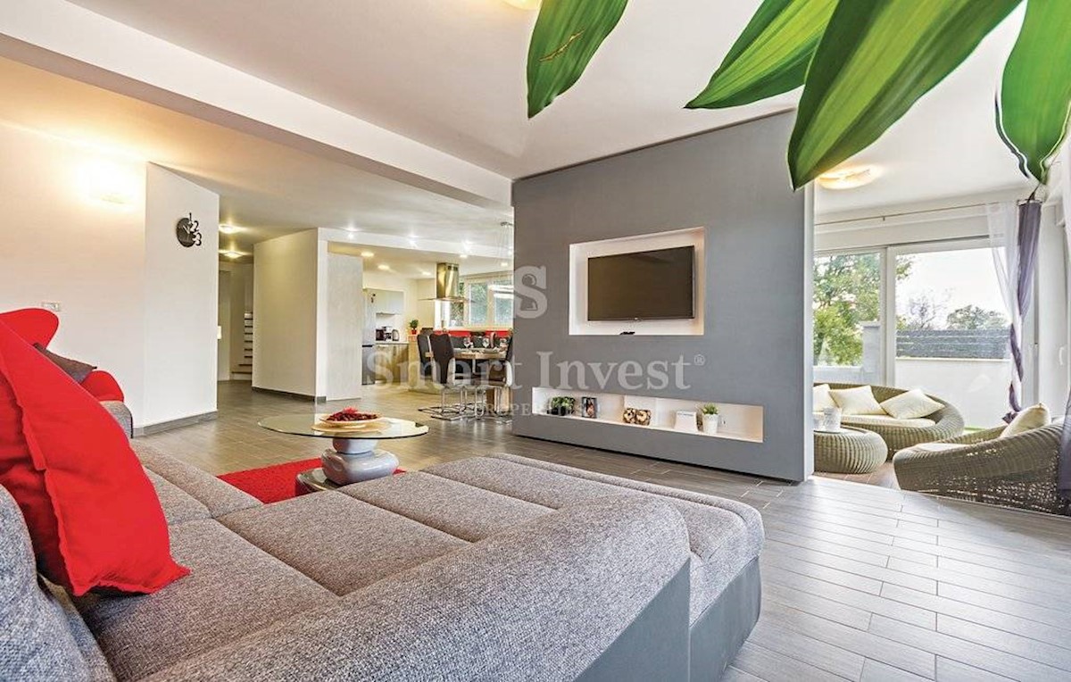 House For sale - ISTARSKA MEDULIN