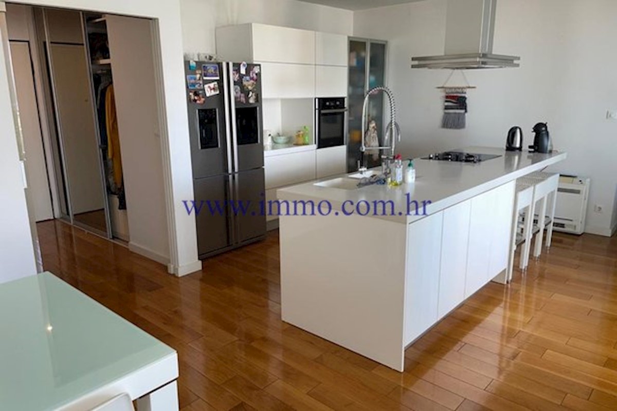 Flat For sale - SPLITSKO-DALMATINSKA  SPLIT 