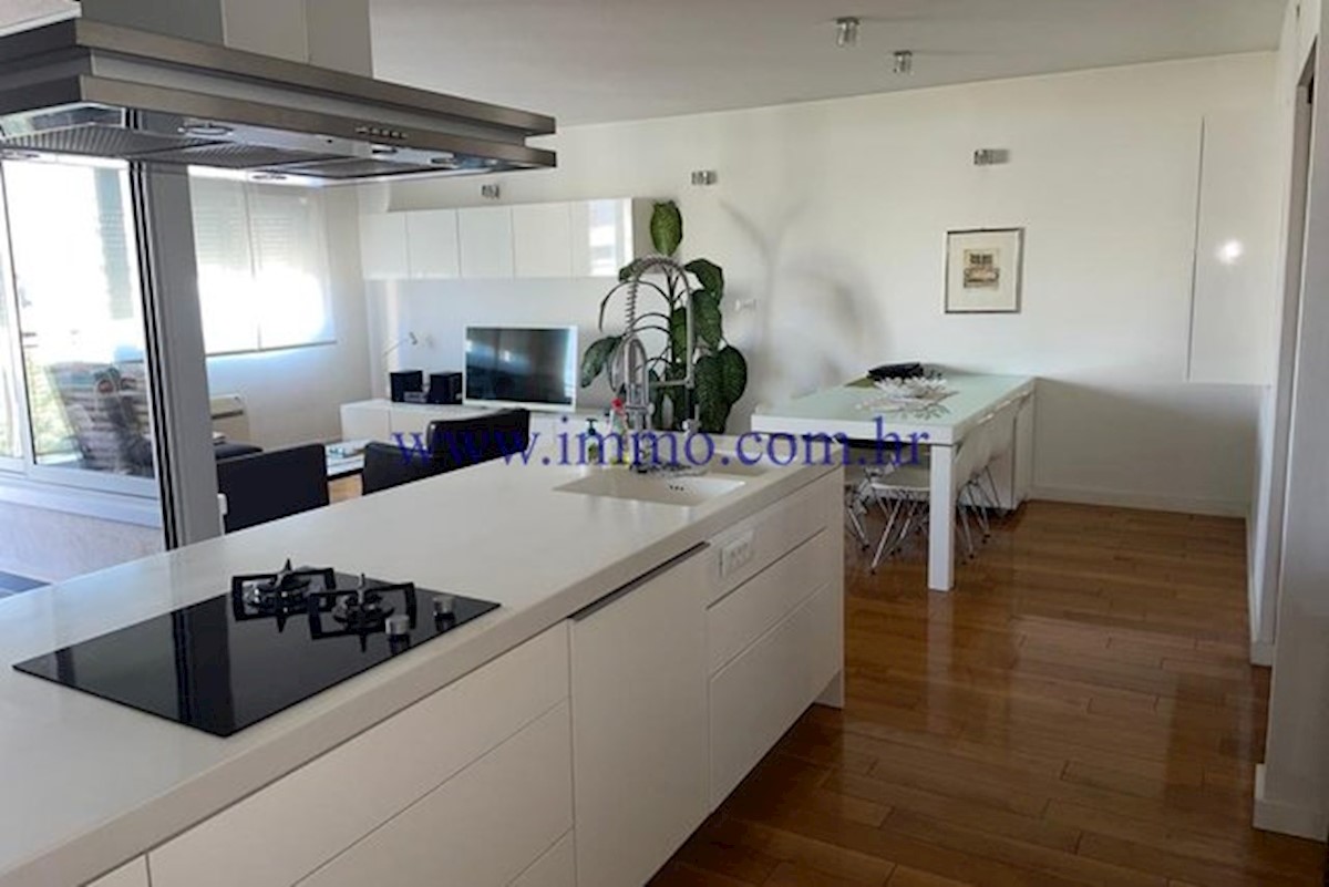 Flat For sale - SPLITSKO-DALMATINSKA  SPLIT 