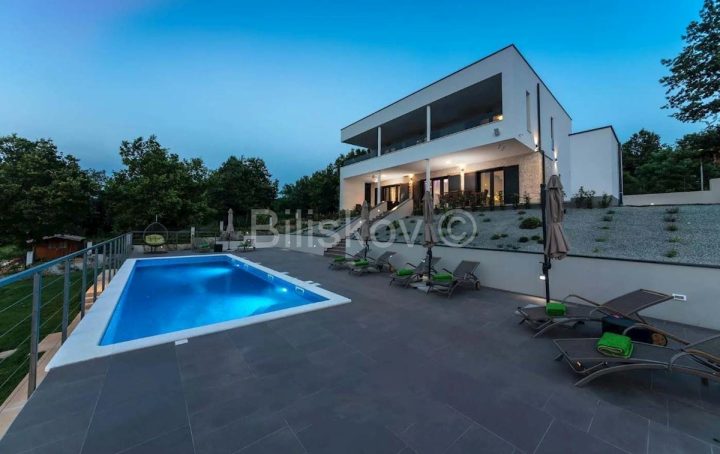 House for sale 315 m² – Vinež