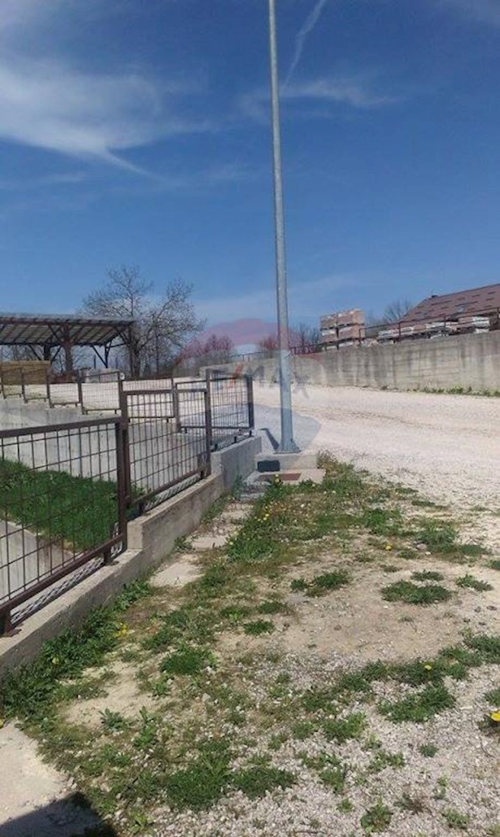 Komerčné Na predaj - PRIMORSKO-GORANSKA  VRBOVSKO 