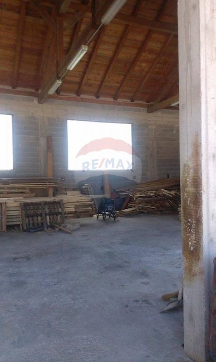 Komerčné Na predaj - PRIMORSKO-GORANSKA  VRBOVSKO 