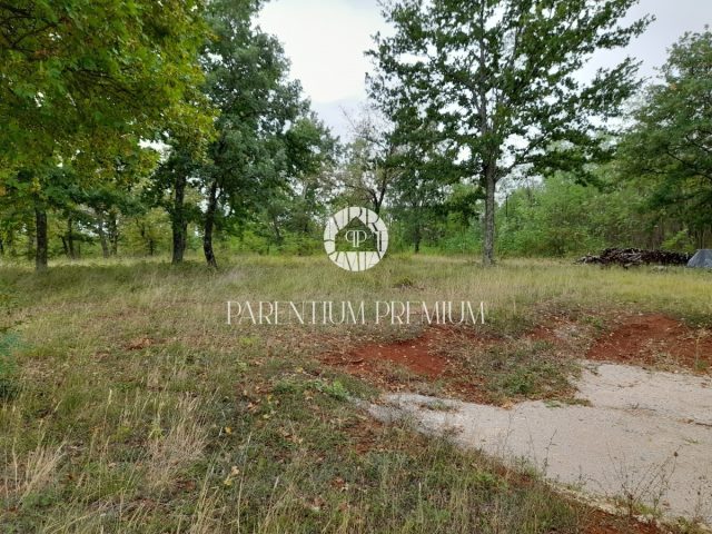 Grundstück zu verkaufen 860 m² – Poreč