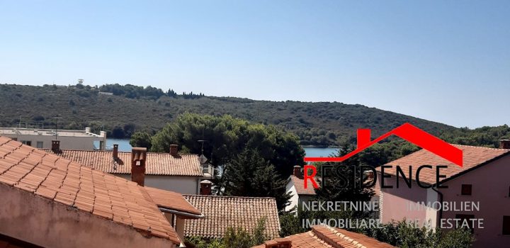 Kuća na prodaju 300 m² – Banjole